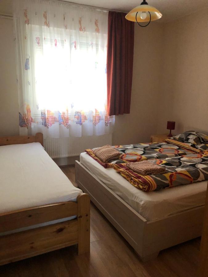 Tulipan Vendeghaz Apartment Hajdúszoboszló Екстериор снимка