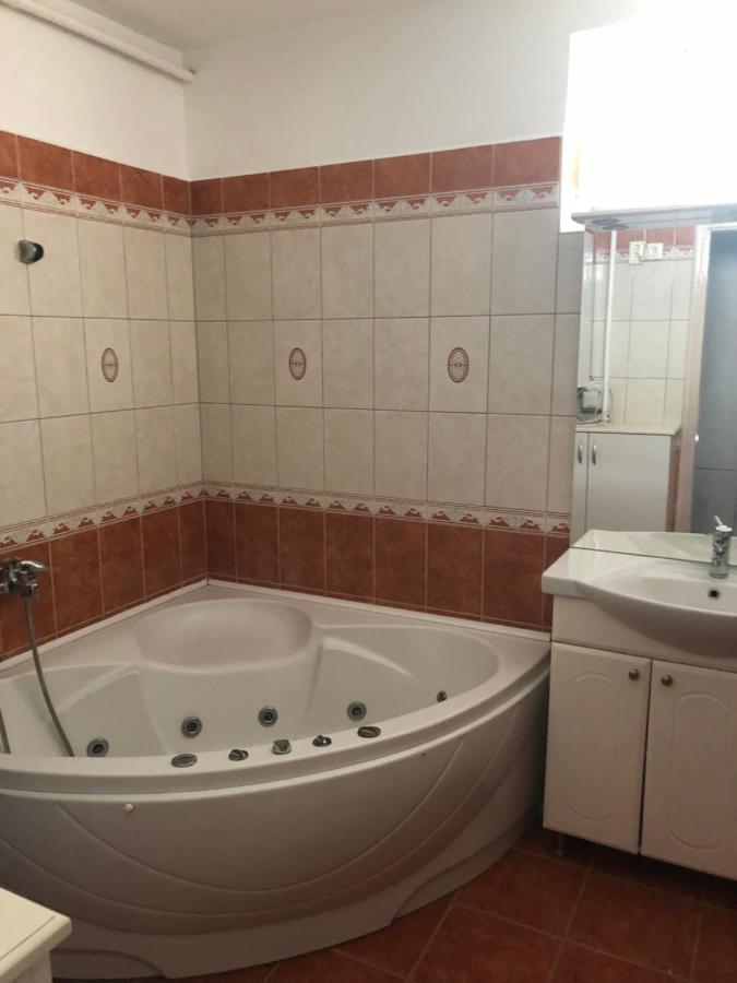 Tulipan Vendeghaz Apartment Hajdúszoboszló Екстериор снимка
