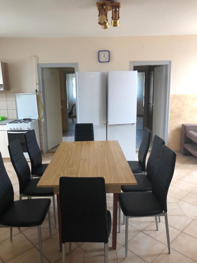 Tulipan Vendeghaz Apartment Hajdúszoboszló Екстериор снимка