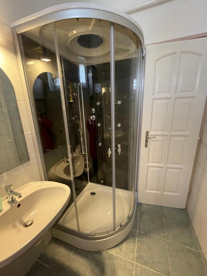 Tulipan Vendeghaz Apartment Hajdúszoboszló Екстериор снимка