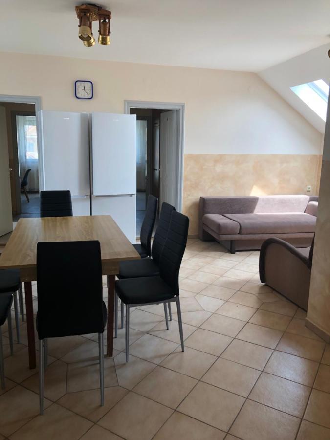 Tulipan Vendeghaz Apartment Hajdúszoboszló Екстериор снимка