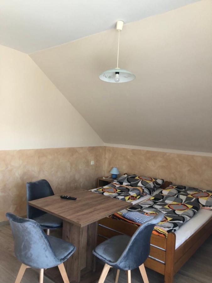 Tulipan Vendeghaz Apartment Hajdúszoboszló Екстериор снимка