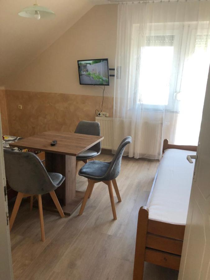 Tulipan Vendeghaz Apartment Hajdúszoboszló Екстериор снимка