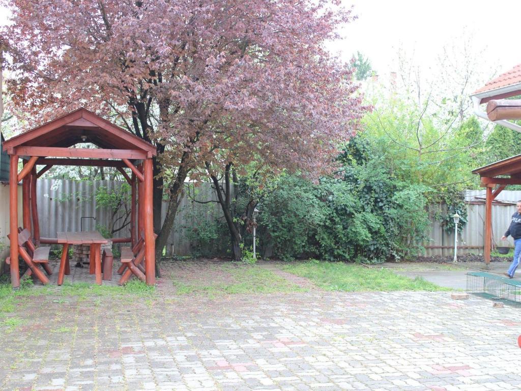 Tulipan Vendeghaz Apartment Hajdúszoboszló Екстериор снимка