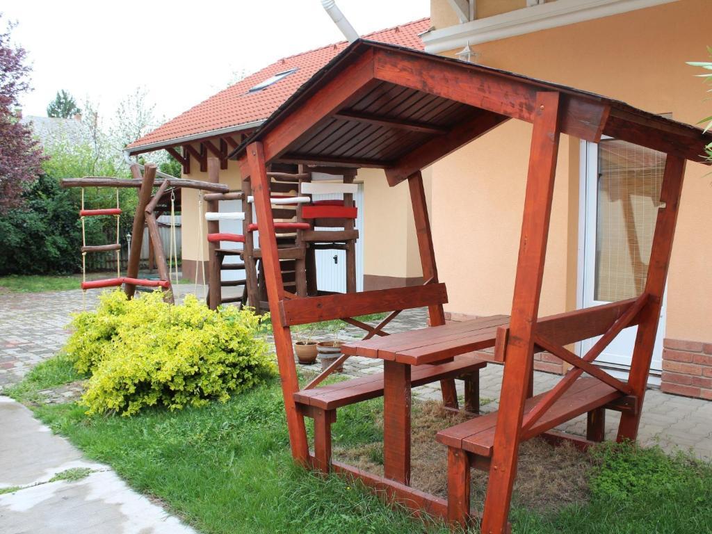 Tulipan Vendeghaz Apartment Hajdúszoboszló Екстериор снимка